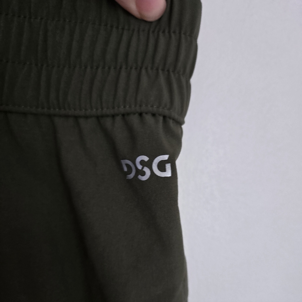 DSG Mid Rise Run Shorts - Picture 4 of 7